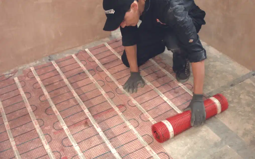 Installation SPM elektrischer Fußbodenheizung